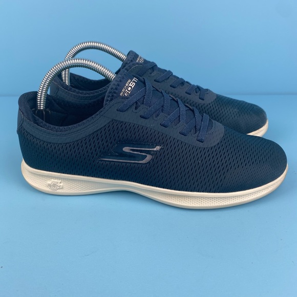 Skechers GoGa  Max slip ons - Picture 4 of 10